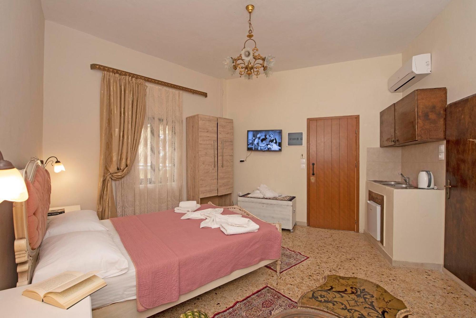 Arionos Rooms - Old Town Rhodes City Екстер'єр фото